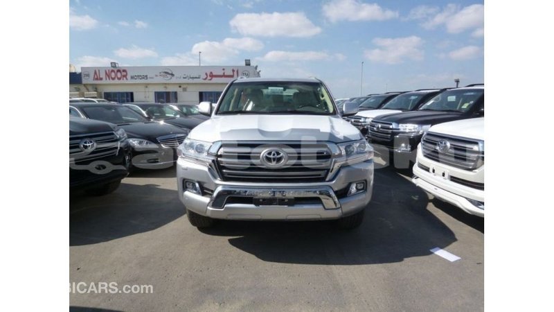 Big with watermark toyota land cruiser abseron import dubai 2305