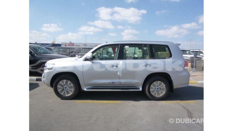 Big with watermark toyota land cruiser abseron import dubai 2305