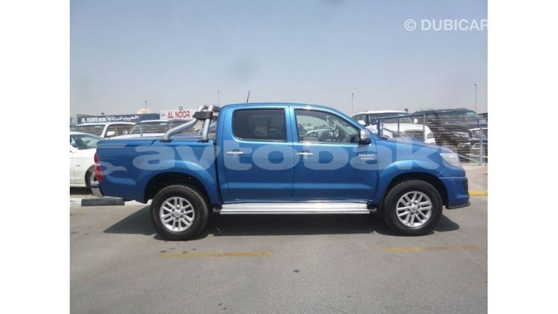 Big with watermark toyota hilux abseron import dubai 2307