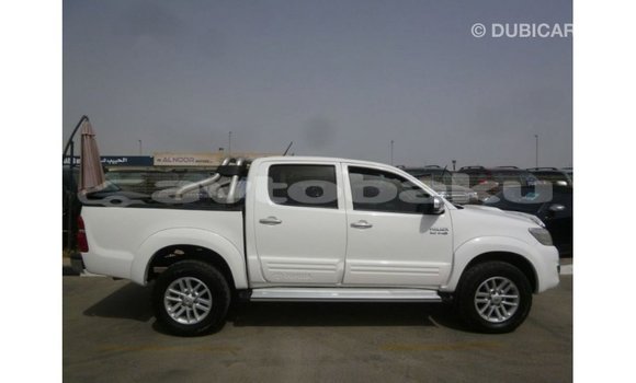 Buy Import Toyota Hilux White Car in Import - Dubai in Abseron Buy Import Toyota Hilux White Car in Import - Dubai in Abseron