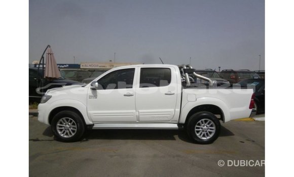 Buy Import Toyota Hilux White Car in Import - Dubai in Abseron Buy Import Toyota Hilux White Car in Import - Dubai in Abseron