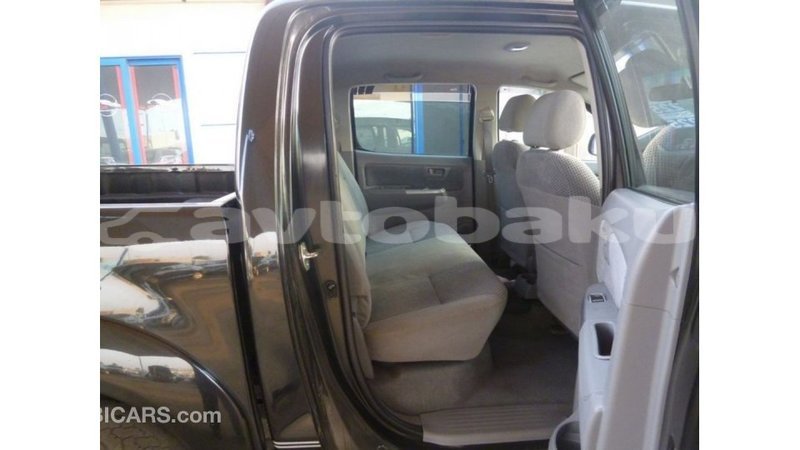 Big with watermark toyota hilux abseron import dubai 2310