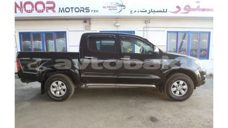 Big with watermark toyota hilux abseron import dubai 2310