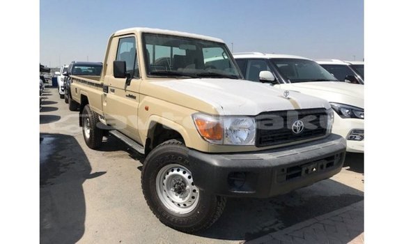 Buy Import Toyota Land Cruiser Beige Car in Import - Dubai in Abseron Buy Import Toyota Land Cruiser Beige Car in Import - Dubai in Abseron