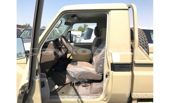 Buy Import Toyota Land Cruiser Beige Car in Import - Dubai in Abseron Buy Import Toyota Land Cruiser Beige Car in Import - Dubai in Abseron