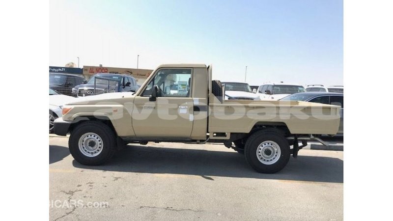 Big with watermark toyota land cruiser abseron import dubai 2321