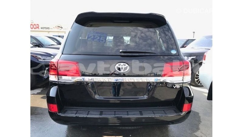 Big with watermark toyota land cruiser abseron import dubai 2328
