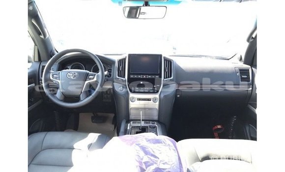 Buy Import Toyota Land Cruiser White Car in Import - Dubai in Abseron Buy Import Toyota Land Cruiser White Car in Import - Dubai in Abseron
