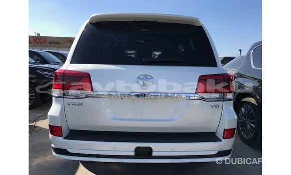 Buy Import Toyota Land Cruiser White Car in Import - Dubai in Abseron Buy Import Toyota Land Cruiser White Car in Import - Dubai in Abseron