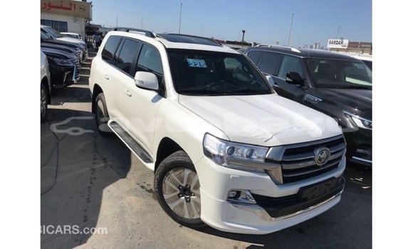 Buy Import Toyota Land Cruiser White Car in Import - Dubai in Abseron Buy Import Toyota Land Cruiser White Car in Import - Dubai in Abseron