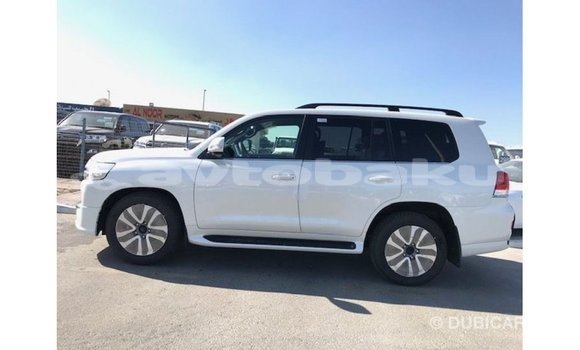 Buy Import Toyota Land Cruiser White Car in Import - Dubai in Abseron Buy Import Toyota Land Cruiser White Car in Import - Dubai in Abseron