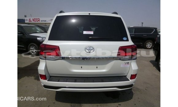 Buy Import Toyota Land Cruiser White Car in Import - Dubai in Abseron Buy Import Toyota Land Cruiser White Car in Import - Dubai in Abseron