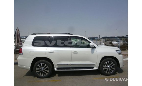 Buy Import Toyota Land Cruiser White Car in Import - Dubai in Abseron Buy Import Toyota Land Cruiser White Car in Import - Dubai in Abseron