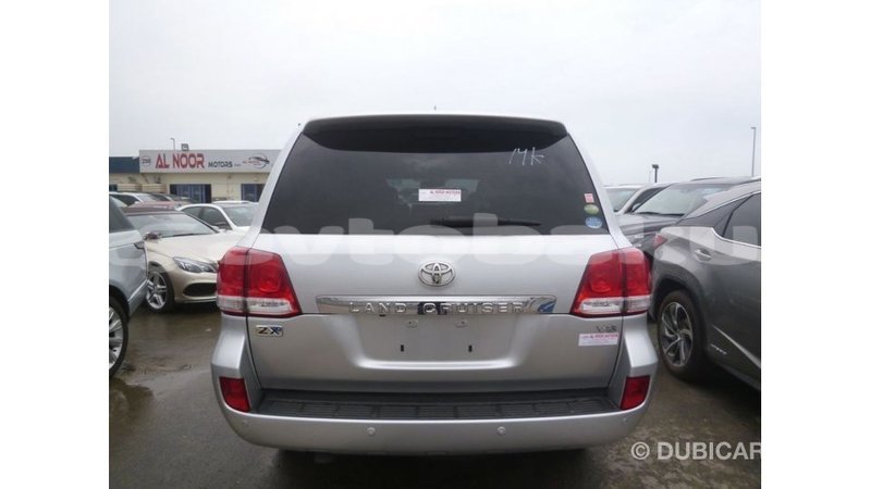 Big with watermark toyota land cruiser abseron import dubai 2334
