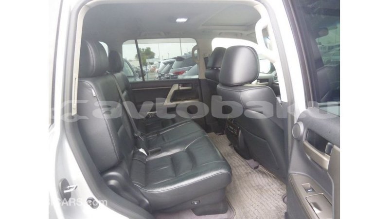 Big with watermark toyota land cruiser abseron import dubai 2334