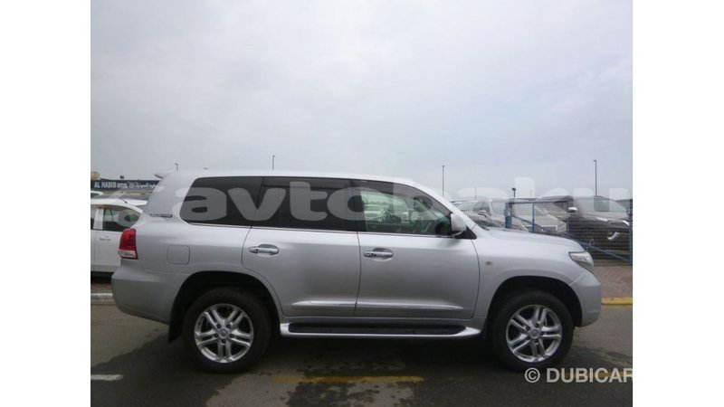 Big with watermark toyota land cruiser abseron import dubai 2334