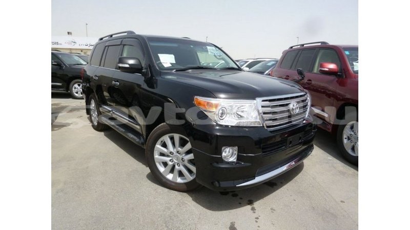 Big with watermark toyota land cruiser abseron import dubai 2336