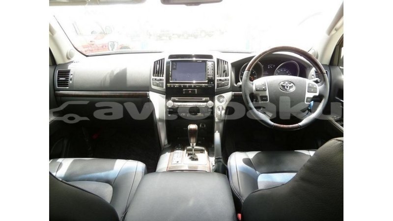 Big with watermark toyota land cruiser abseron import dubai 2336