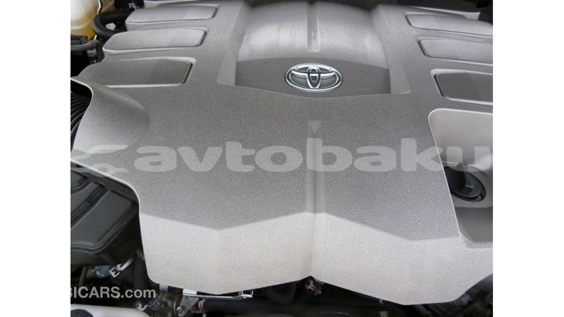 Big with watermark toyota land cruiser abseron import dubai 2336