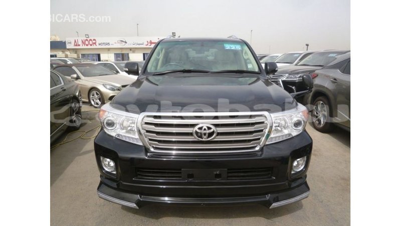 Big with watermark toyota land cruiser abseron import dubai 2337