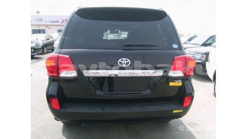 Big with watermark toyota land cruiser abseron import dubai 2338