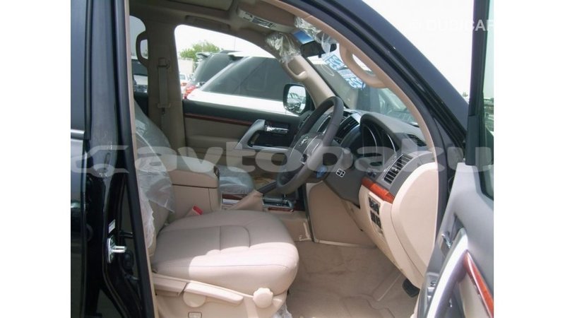 Big with watermark toyota land cruiser abseron import dubai 2338