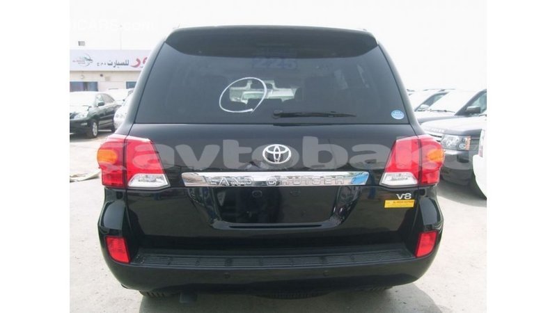 Big with watermark toyota land cruiser abseron import dubai 2339