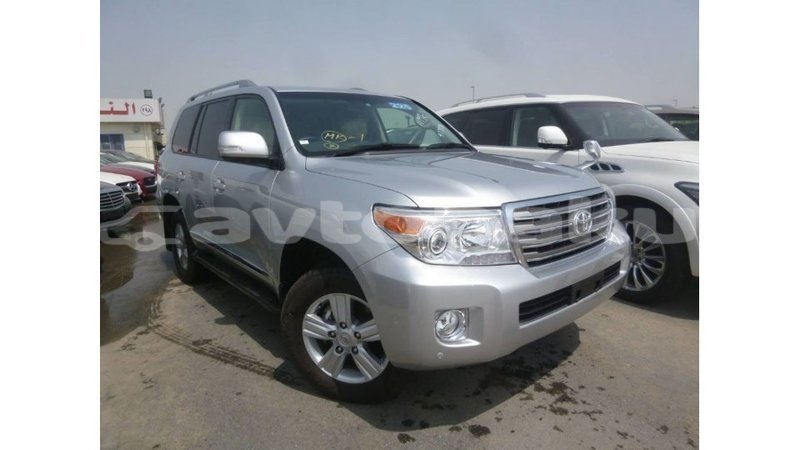 Big with watermark toyota land cruiser abseron import dubai 2340