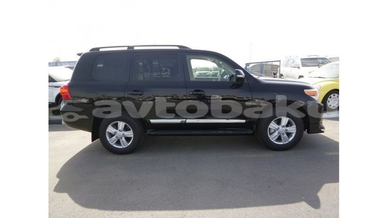 Big with watermark toyota land cruiser abseron import dubai 2341