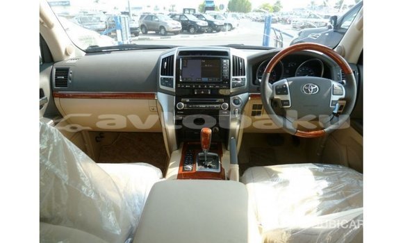 Buy Import Toyota Land Cruiser White Car in Import - Dubai in Abseron Buy Import Toyota Land Cruiser White Car in Import - Dubai in Abseron