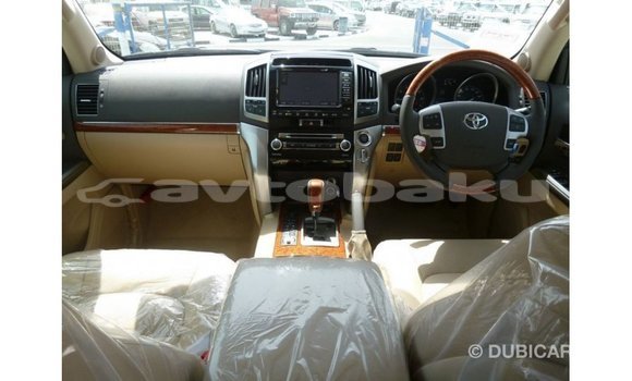 Buy Import Toyota Land Cruiser White Car in Import - Dubai in Abseron Buy Import Toyota Land Cruiser White Car in Import - Dubai in Abseron