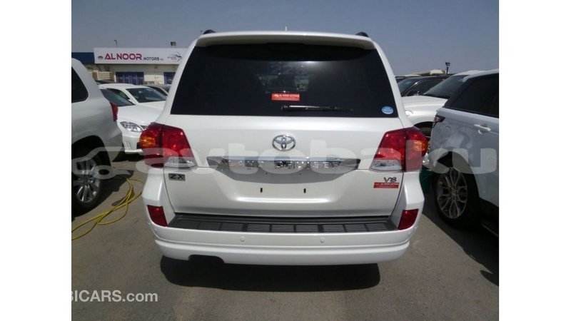 Big with watermark toyota land cruiser abseron import dubai 2345