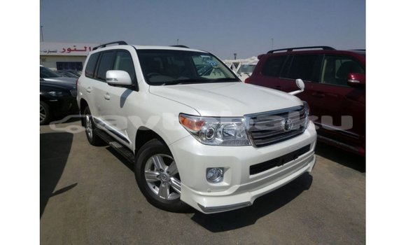 Buy Import Toyota Land Cruiser White Car in Import - Dubai in Abseron Buy Import Toyota Land Cruiser White Car in Import - Dubai in Abseron