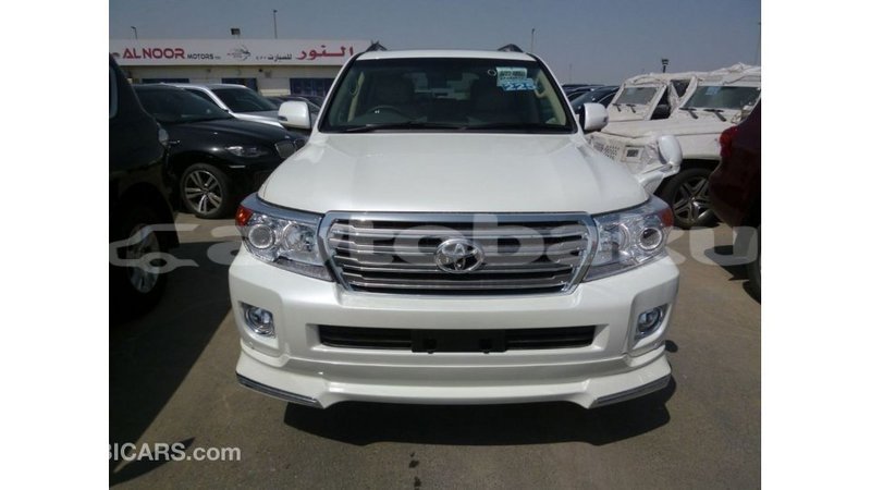 Big with watermark toyota land cruiser abseron import dubai 2347