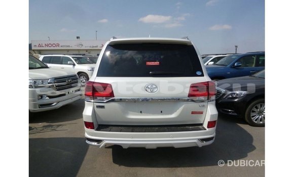 Buy Import Toyota Land Cruiser White Car in Import - Dubai in Abseron Buy Import Toyota Land Cruiser White Car in Import - Dubai in Abseron