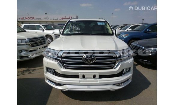 Buy Import Toyota Land Cruiser White Car in Import - Dubai in Abseron Buy Import Toyota Land Cruiser White Car in Import - Dubai in Abseron
