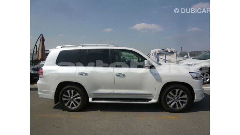 Big with watermark toyota land cruiser abseron import dubai 2348