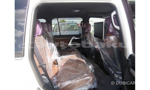 Buy Import Toyota Land Cruiser White Car in Import - Dubai in Abseron Buy Import Toyota Land Cruiser White Car in Import - Dubai in Abseron