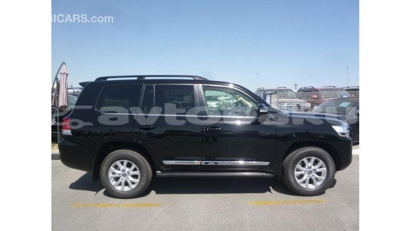 Big with watermark toyota land cruiser abseron import dubai 2351