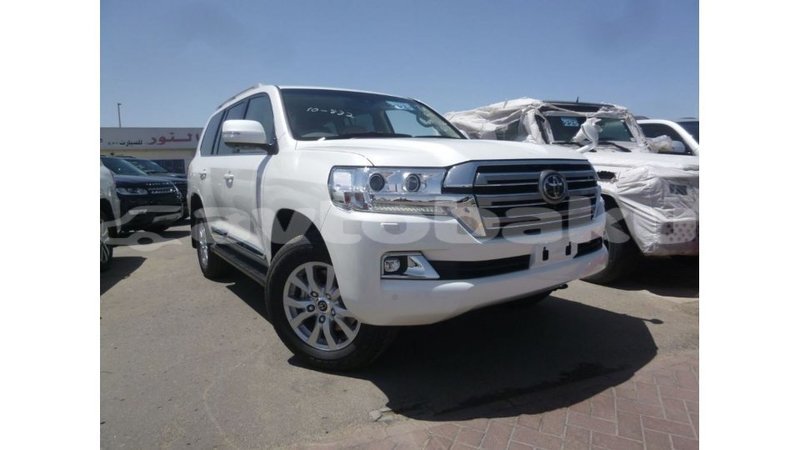 Big with watermark toyota land cruiser abseron import dubai 2352