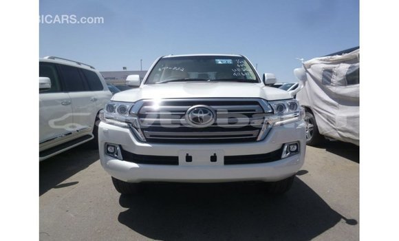 Buy Import Toyota Land Cruiser White Car in Import - Dubai in Abseron Buy Import Toyota Land Cruiser White Car in Import - Dubai in Abseron