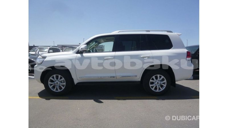 Big with watermark toyota land cruiser abseron import dubai 2352