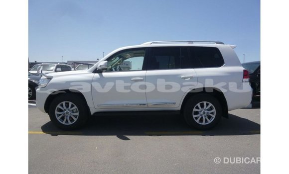 Buy Import Toyota Land Cruiser White Car in Import - Dubai in Abseron Buy Import Toyota Land Cruiser White Car in Import - Dubai in Abseron