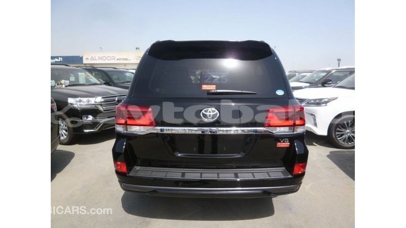 Big with watermark toyota land cruiser abseron import dubai 2356