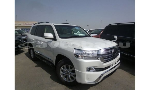 Buy Import Toyota Land Cruiser White Car in Import - Dubai in Abseron Buy Import Toyota Land Cruiser White Car in Import - Dubai in Abseron