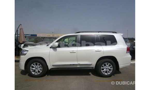 Buy Import Toyota Land Cruiser White Car in Import - Dubai in Abseron Buy Import Toyota Land Cruiser White Car in Import - Dubai in Abseron