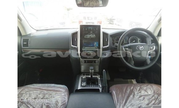 Buy Import Toyota Land Cruiser White Car in Import - Dubai in Abseron Buy Import Toyota Land Cruiser White Car in Import - Dubai in Abseron