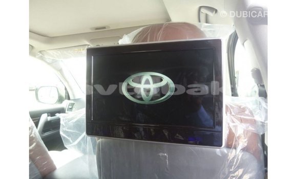 Buy Import Toyota Land Cruiser White Car in Import - Dubai in Abseron Buy Import Toyota Land Cruiser White Car in Import - Dubai in Abseron