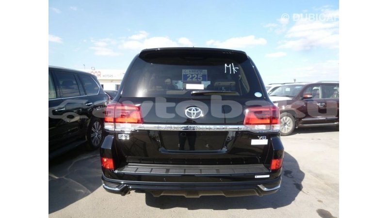 Big with watermark toyota land cruiser abseron import dubai 2361