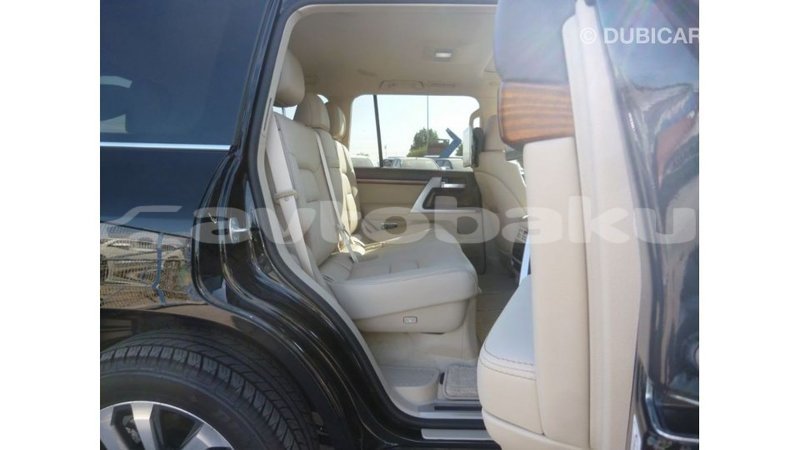 Big with watermark toyota land cruiser abseron import dubai 2361